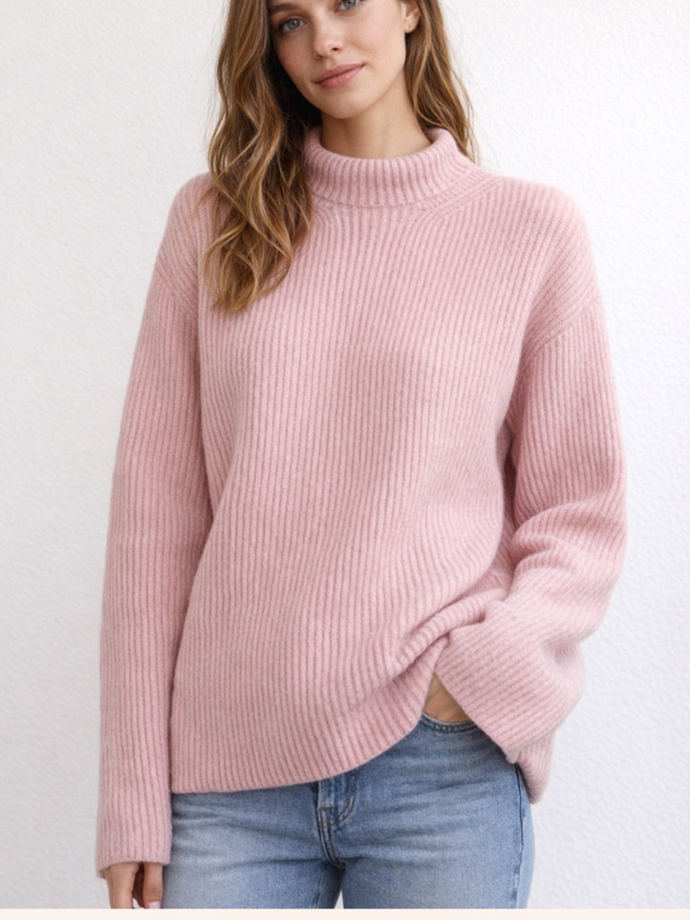 🆕 H & M soft pink turtleneck sweater